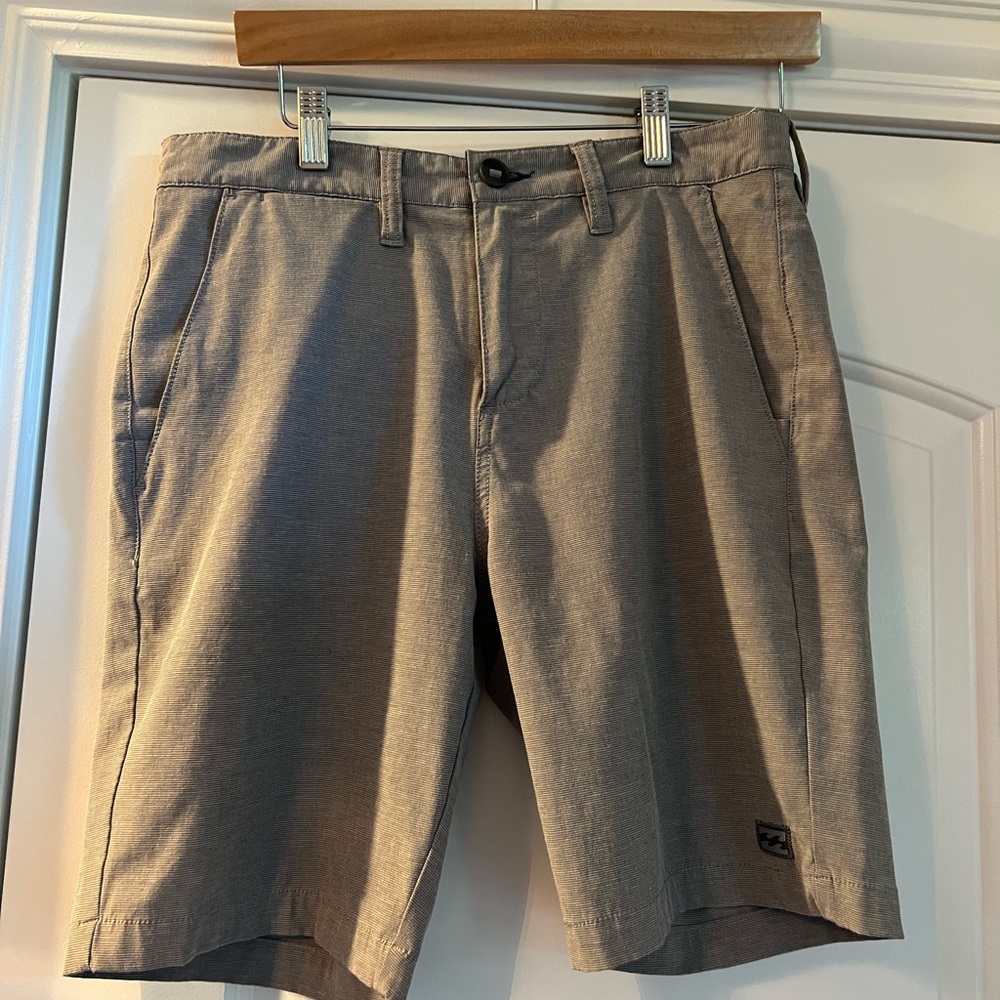 Billabong swim/casual men’s short. Size 29